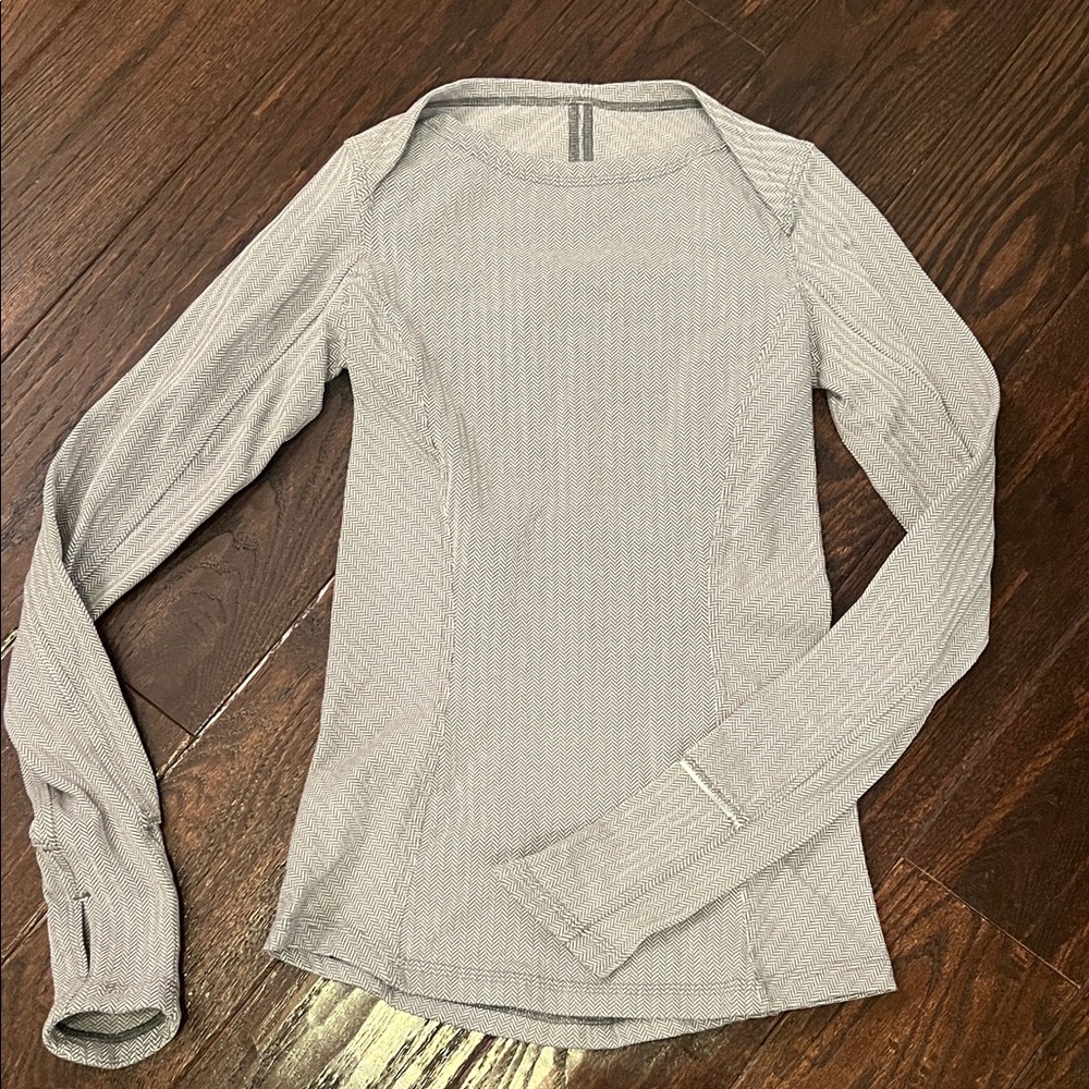 Lululemon Like New LS Fitted Top